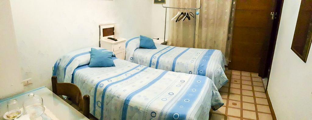 Bed and Breakfast Beb I Delfini Di Casa Paola Mascali Zewnętrze zdjęcie
